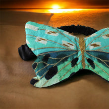 Load image into Gallery viewer, Papillon Green Eyemask