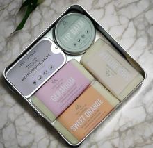 Load image into Gallery viewer, Ferðasett í dós - Eco Treat Tin frá Cosy Cottaage