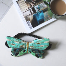 Load image into Gallery viewer, Papillon Green Eyemask