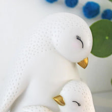 Load image into Gallery viewer, Led Rechargeable Penguin Light