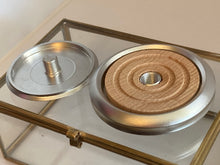 Load image into Gallery viewer, Stykki fyrir ilmolíur í bílinn