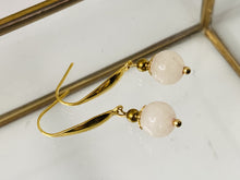 Load image into Gallery viewer, Rósa Quarts með krók "ByMe"