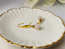 Load image into Gallery viewer, Rósa Quarts með krók "ByMe"