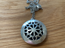 Load image into Gallery viewer, Ilmnisti