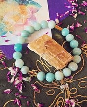 Load image into Gallery viewer, AMAZONITE &amp; GOLD ELASTIC BRACELET
