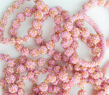 Load image into Gallery viewer, Luxe Globe Hibiscus (S-M)
