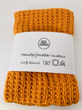 Load image into Gallery viewer, Appelsínugular tuskur
